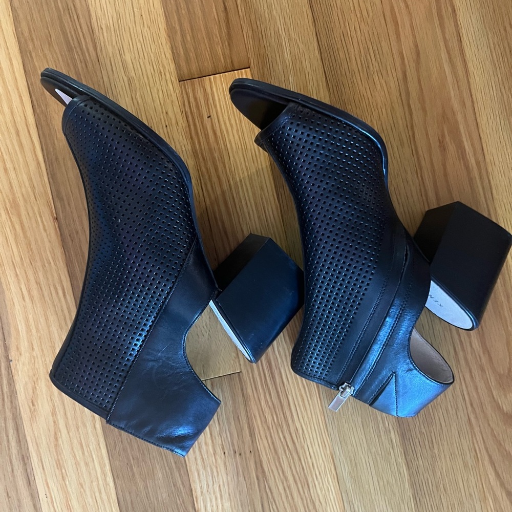 Kenneth Cole booties